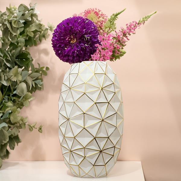 Modern Porcelain Vase-DT15