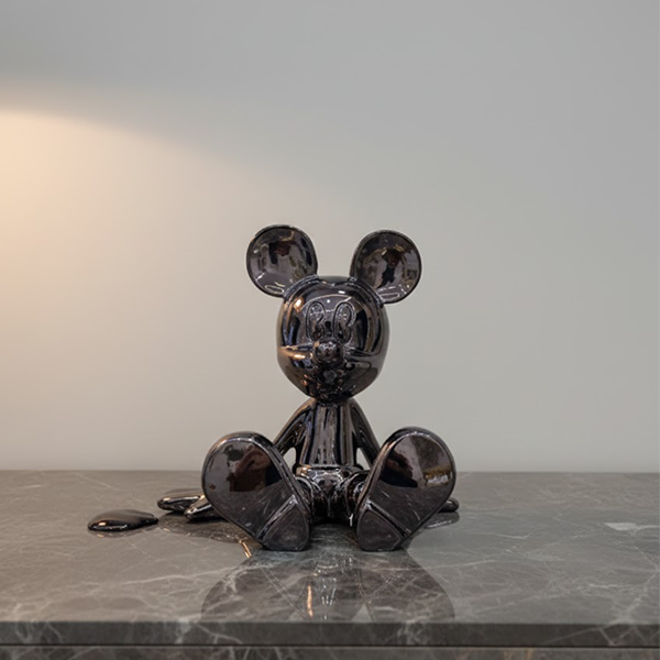 Monochrome Sitting Figurine-GH64