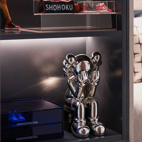Modern Luxury Metallic KAWS Style Sitting Statue-MM179