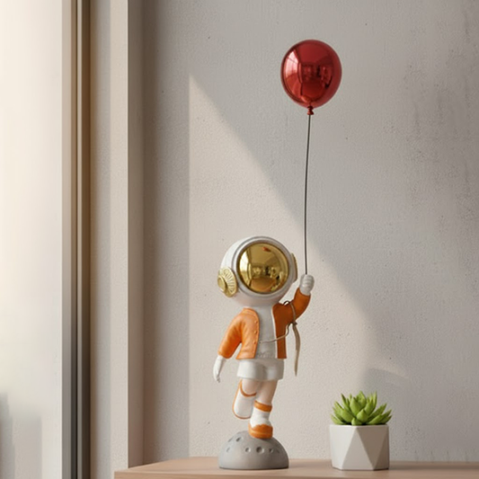 Astronaut with Balloon Sculpture-LY09
