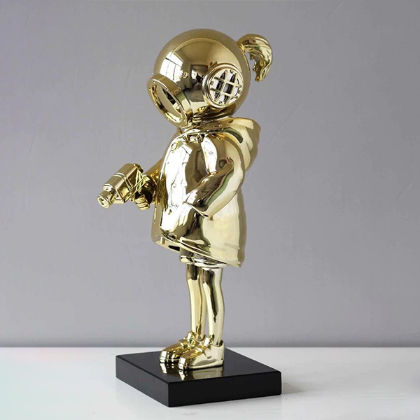 Modern porcelain decorative statue-GH39